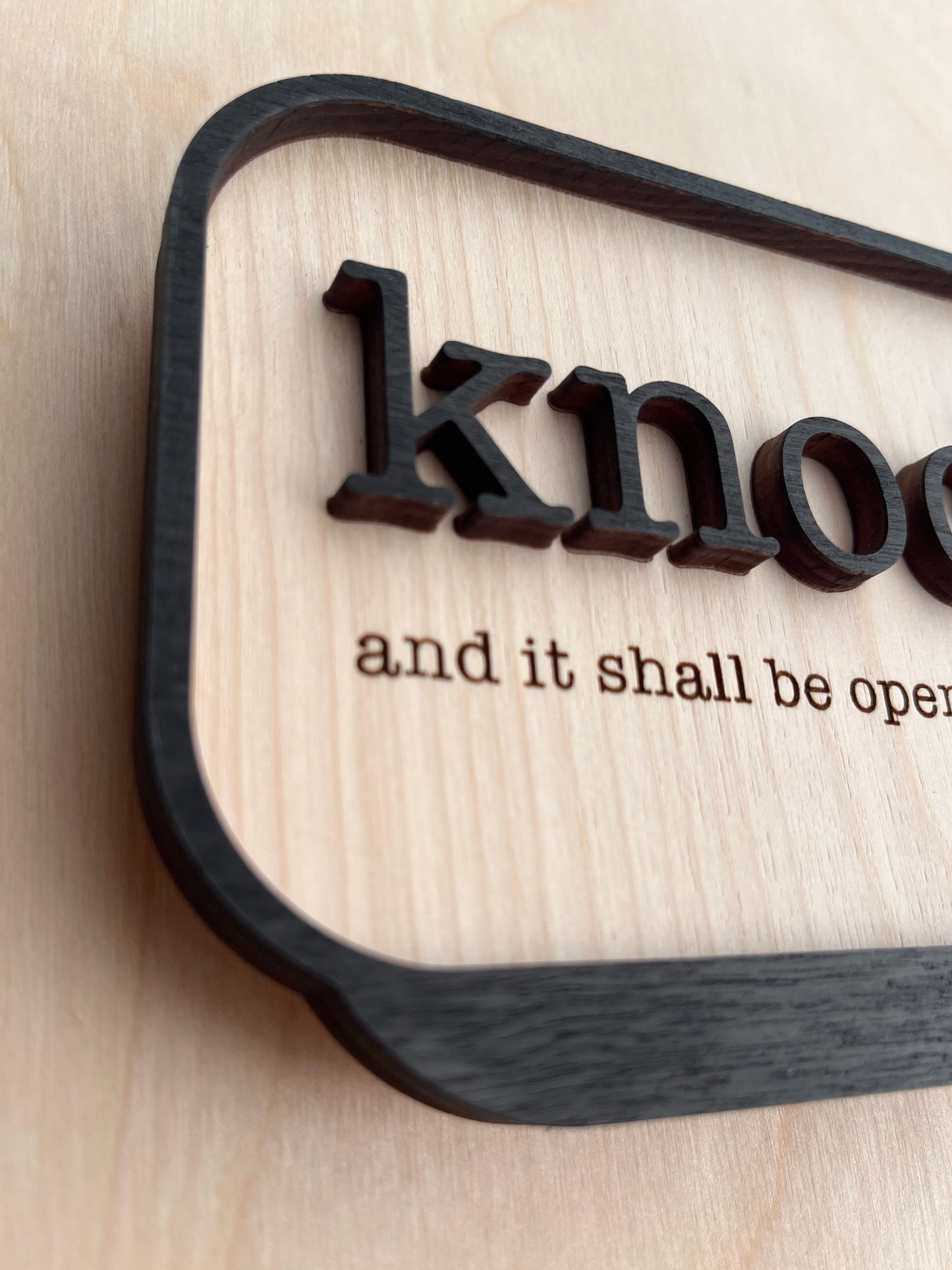 ”Knock” Wood Magnet / Stand